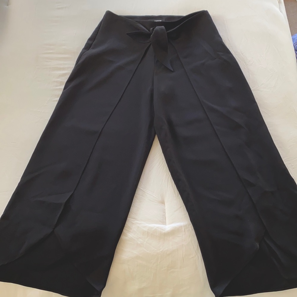 Express Black Flowy Slit Front Tie Crop High Rise Dress Pants